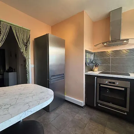 Ca900-020 2 Pieces 4 Personnes A Sur Appartement